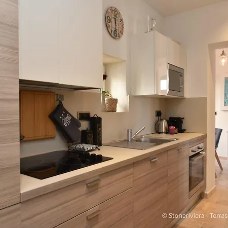 Tdr - Fabulous - 5 Stars Terrace - 4pax Old Town Apartment *